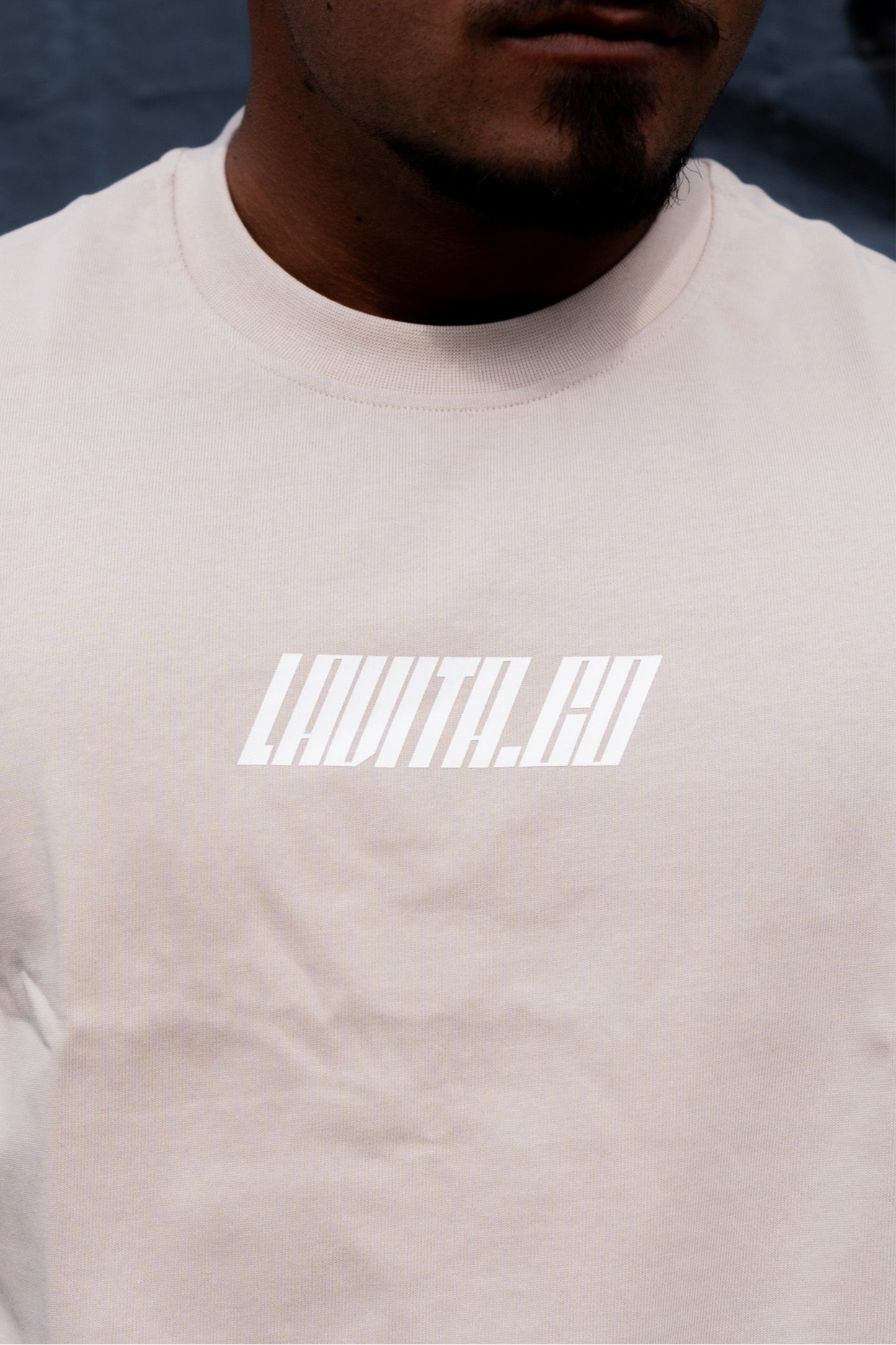 LA VITA DESERT BEIGE TEE