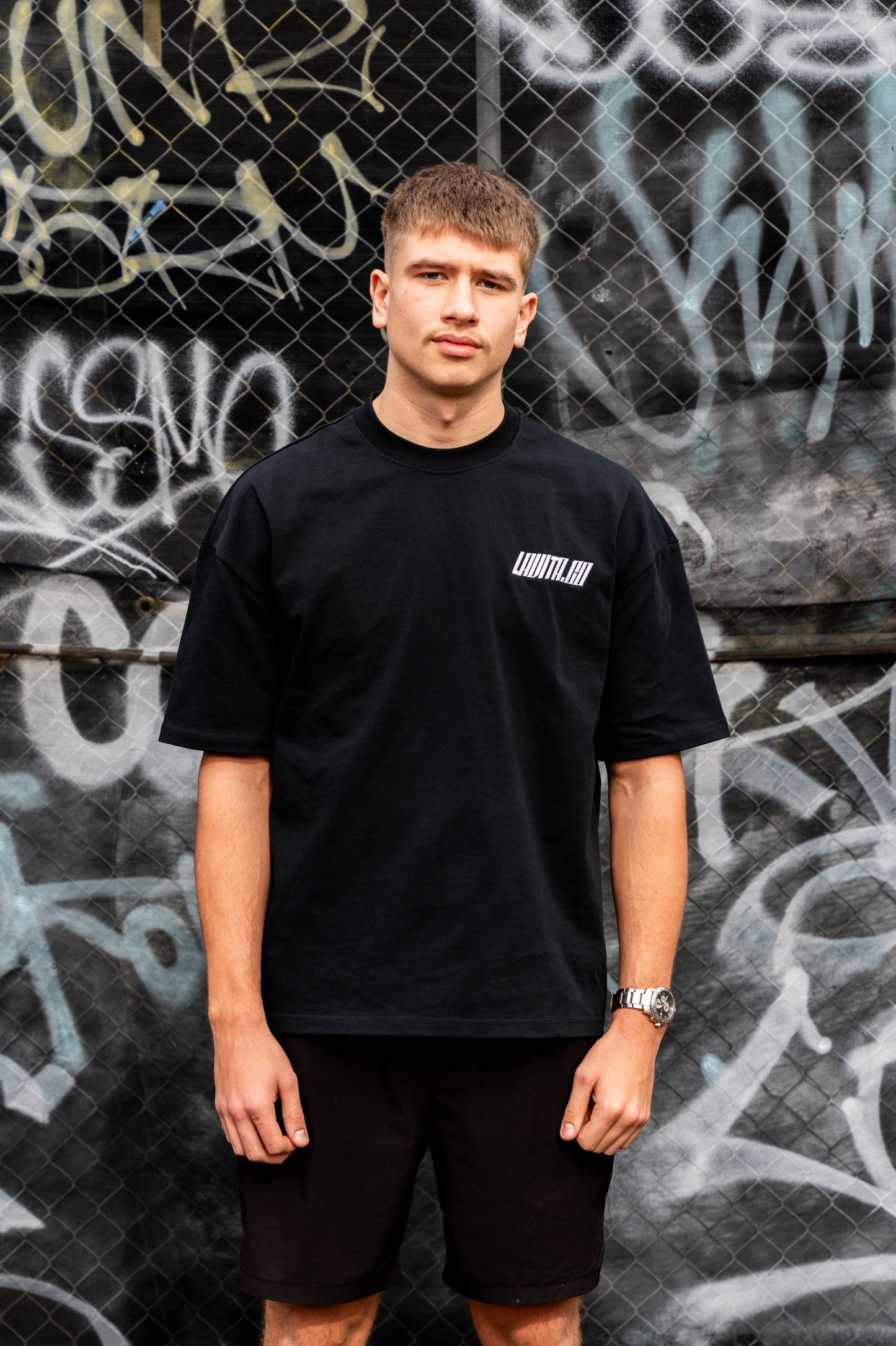 LA VITA ROYALTY BLACK TEE