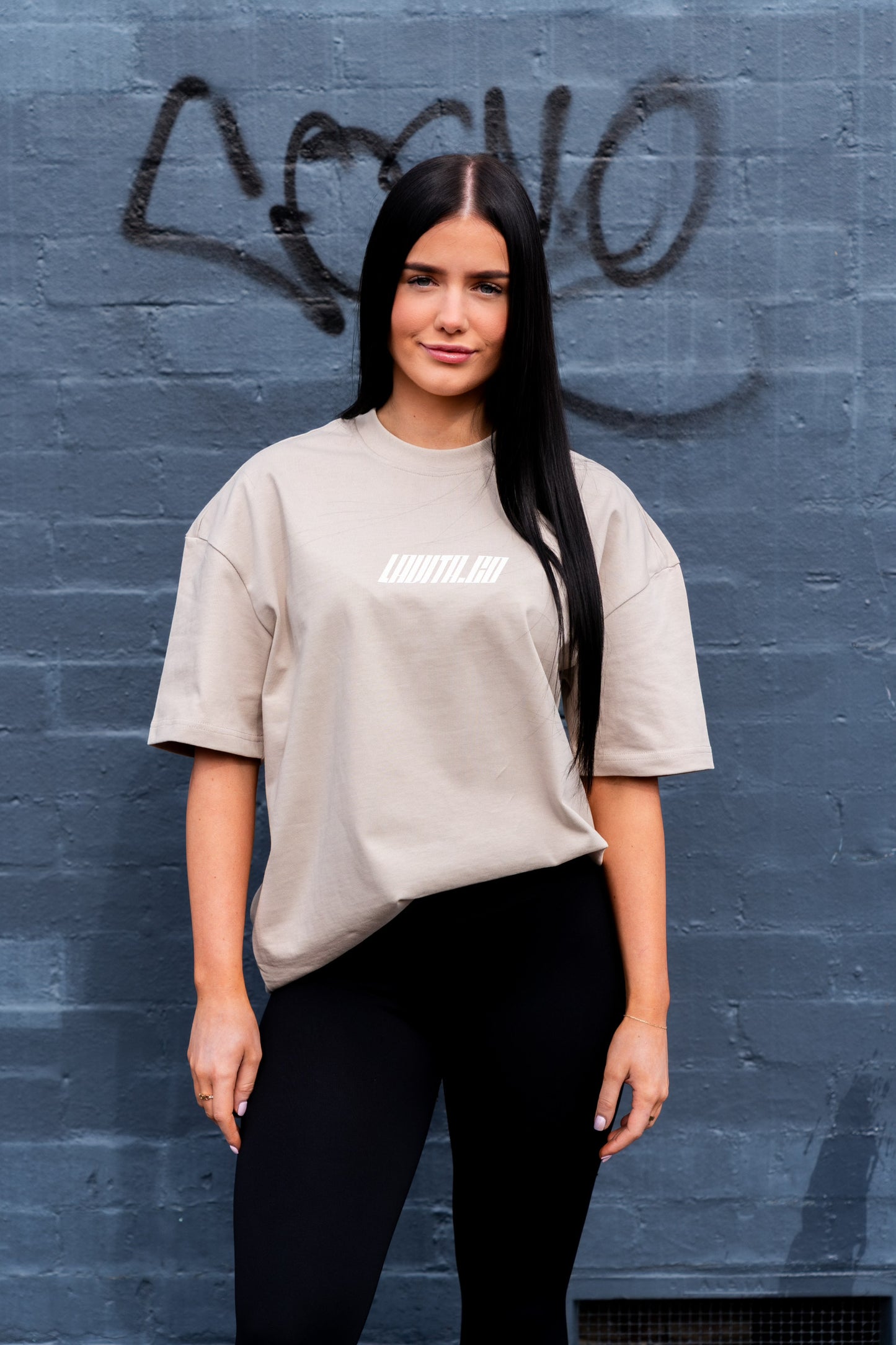 LA VITA DESERT BEIGE TEE