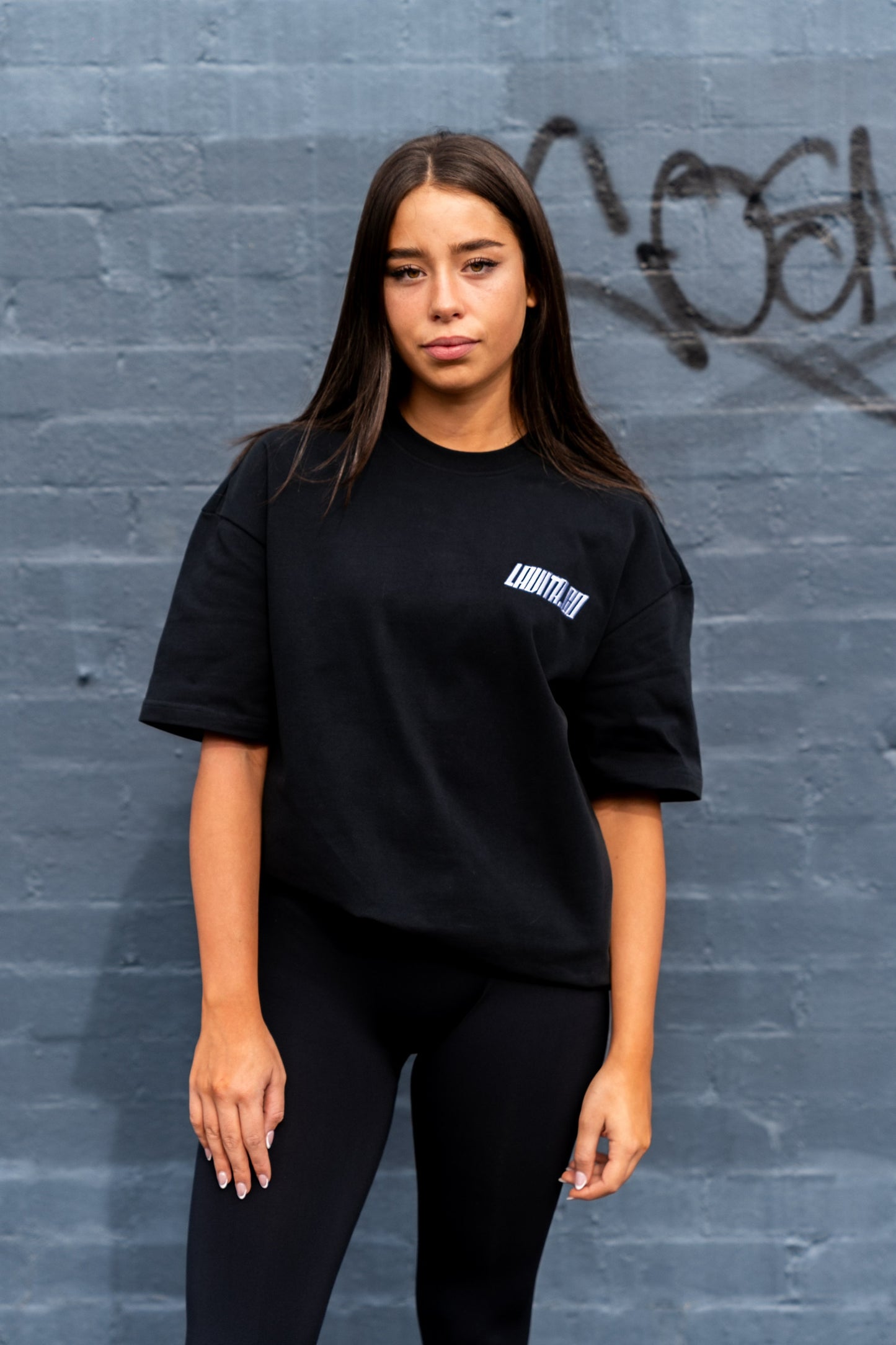 LA VITA ROYALTY BLACK TEE