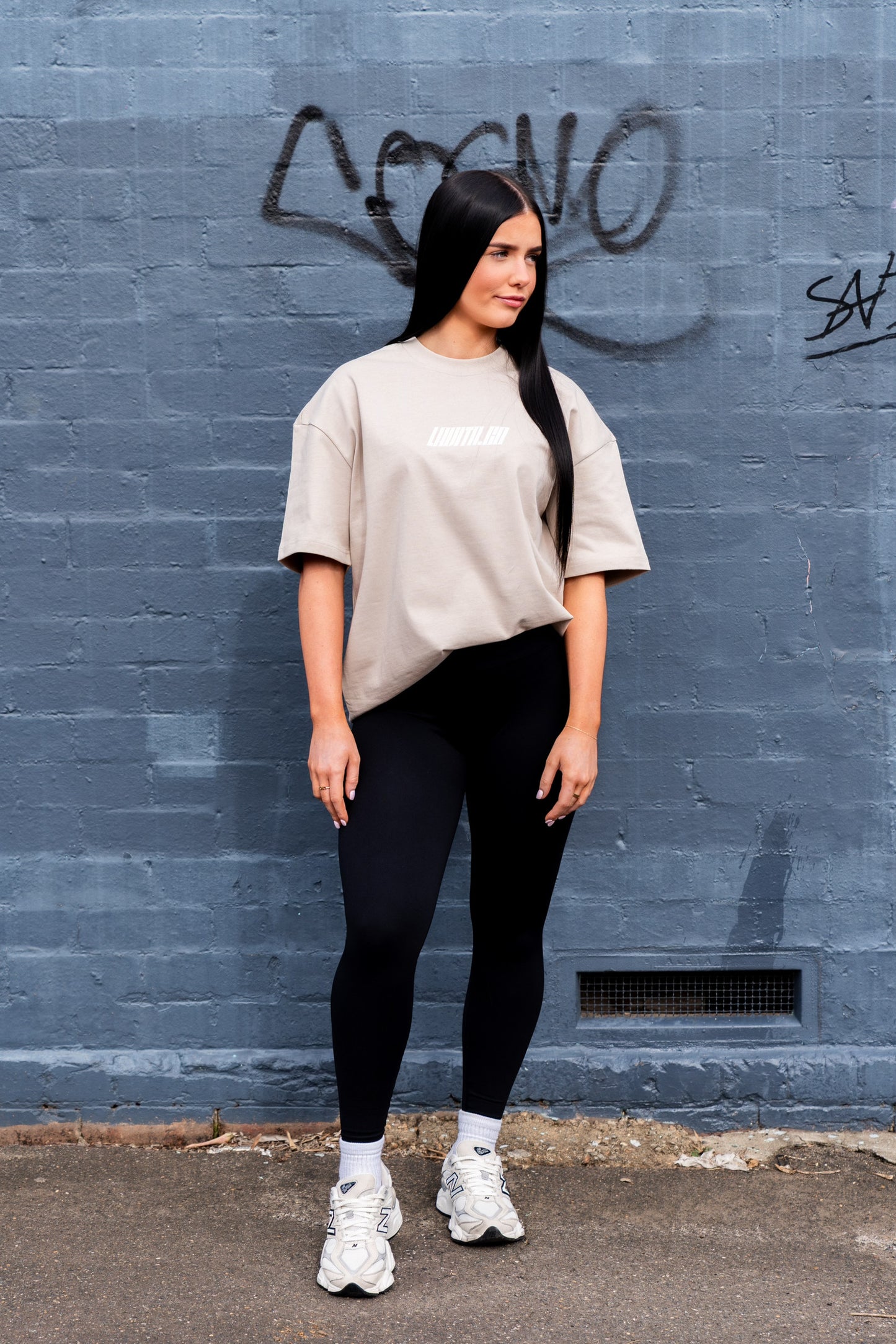 LA VITA DESERT BEIGE TEE